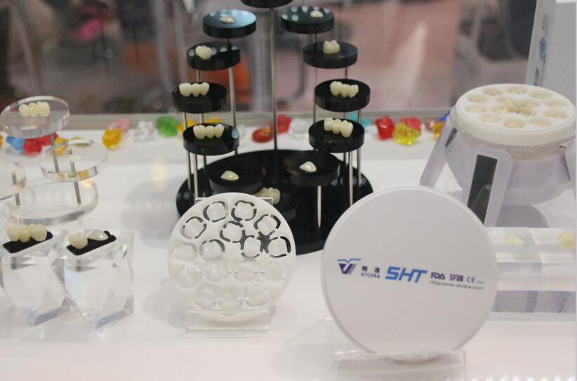 听说有人在翔通展台被挤掉鞋,您信吗? 听说有人在翔通展台被挤掉鞋,您信吗?