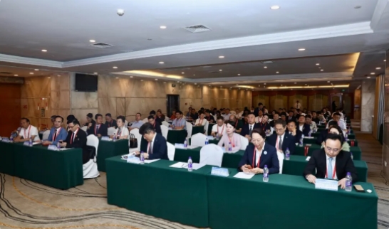 共铸口腔未来|2024第六届中国口腔协会会长论坛暨中航翔通之夜 共铸口腔未来|2024第六届中国口腔协会会长论坛暨中航翔通之夜
